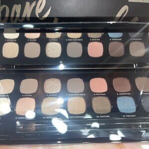 Eyeshadow Palette with Neutral and Bold Shades